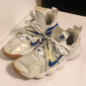 Nike React Hyperset Sneaker Shoes Sz. 9 In good condition